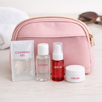 旅行用のスキンケアセット