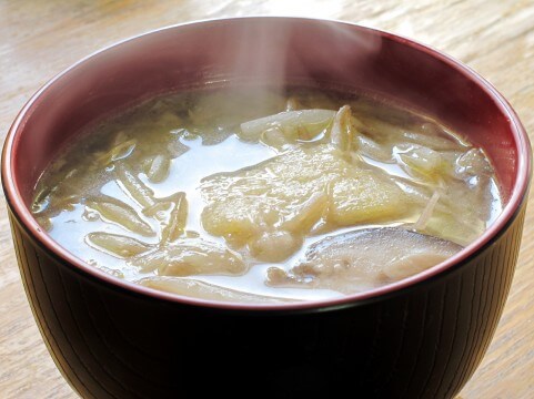 美肌やアンチエイジングに効果のある発酵食品の味噌汁