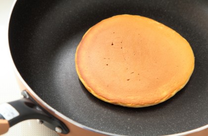 焦げて糖化したホットケーキ
