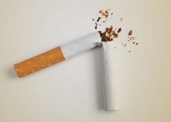 煙草（喫煙）による酸化のイメージ写真