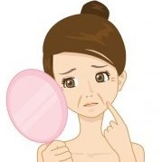 しわが気になる女性