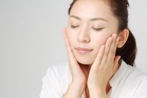 ハンドプレスのメリットを感じる女性