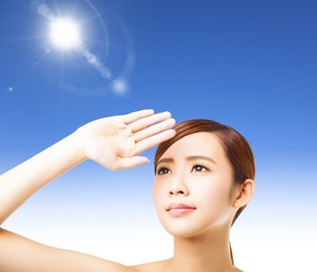 紫外線を防ぎたい普通肌の女性