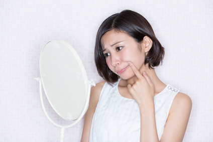 ほうれい線が肌悩みの女性