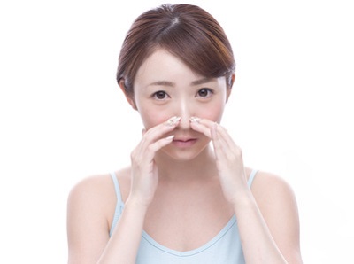 肌荒れによる毛穴の黒ずみ