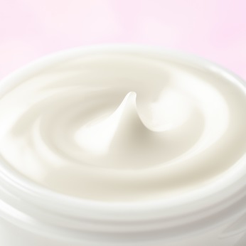 ひび割れとあかぎれ予防のためにハンドクリーム
