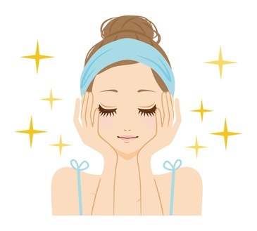 セラミド美容液を使う女性