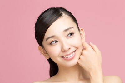 エイジングケアの基本が気になる女性