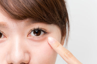 近赤外線を気にする女性