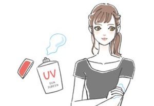 日焼け止め・UV化粧下地でエイジングケアする女性