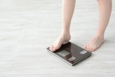 ダイエットしながら美肌を目指す30代女性