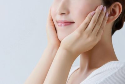 レーザー脱毛でお肌が綺麗になった女性