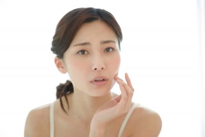 肌悩みがある女性