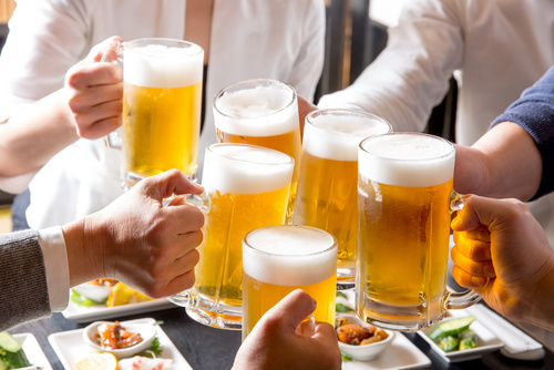 飲んだりお喋りが好きな青森県民