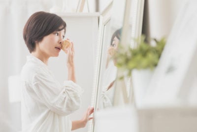 脂性肌を悩んでいる女性