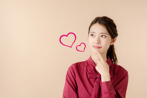 コラーゲンにアプローチする成分を知りたい女性