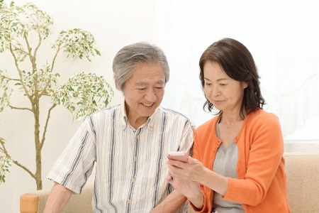 高齢の方で目立つ肌トラブルを調べる