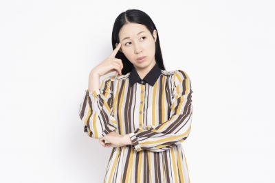 PG（プロピレングリコール）の効果や安全性を考える女性