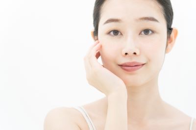 ビタミンC化粧水で美肌になった女性
