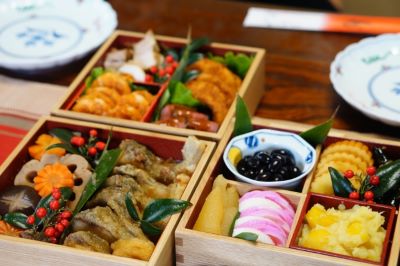 迎春を祝うおせち料理