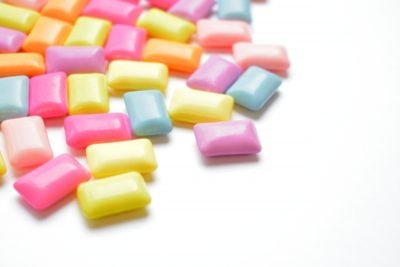 グリセリンが軟化剤として使われているガム
