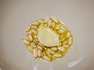 4月にオススメのビタミンE、ミネラルが豊富な松の実