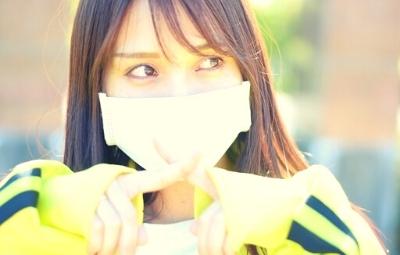 マスク焼けが気になる女性