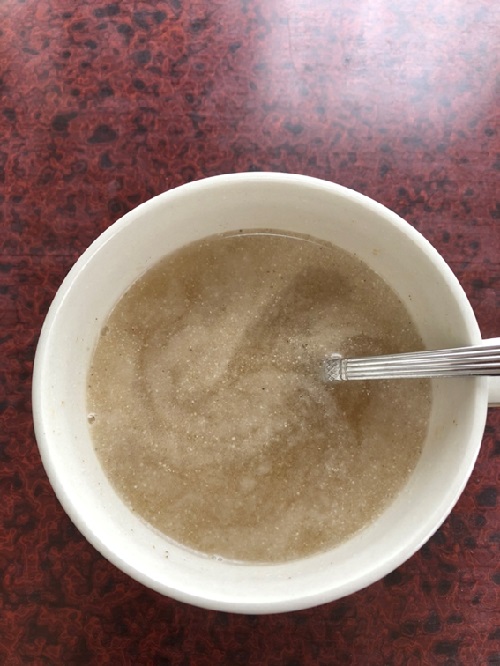 パウダーをお湯で溶かしたもの