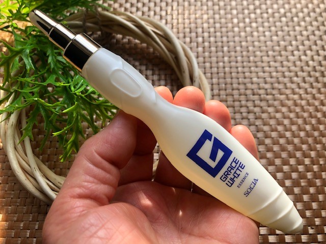 薬用グレースホワイトエッセンス