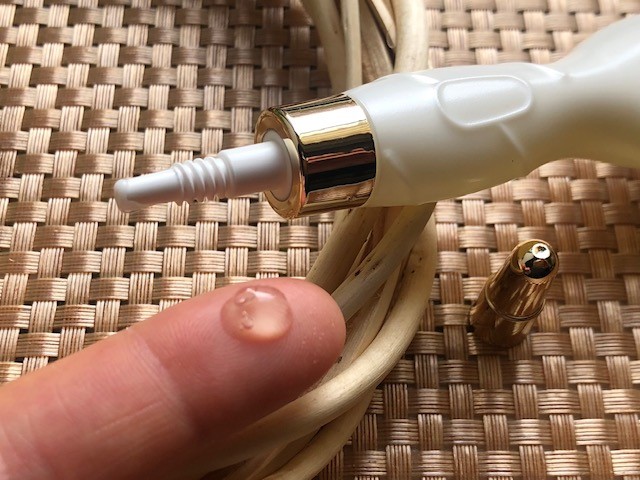 薬用グレースホワイトエッセンス