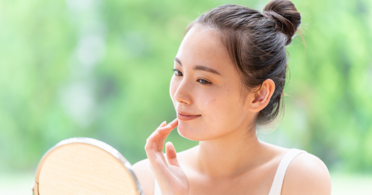 秋は化粧水でエイジングケア！おすすめと選び方・使い方のコツ